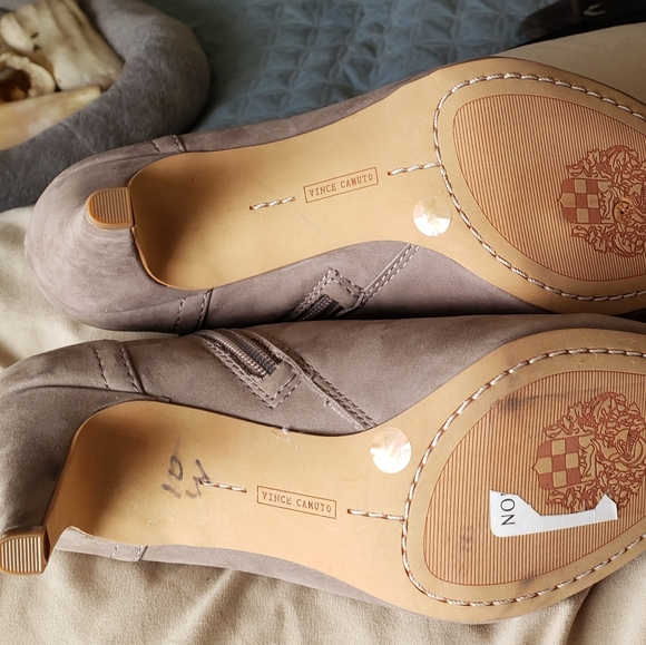 Bootie - Picture 5 of 7